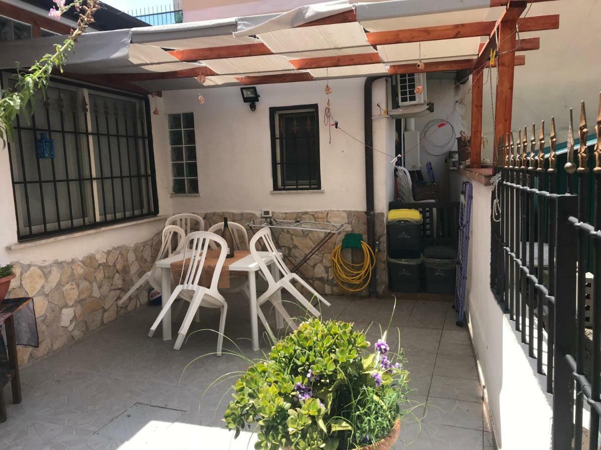 Nido D'Amore A Terracina Exterior foto